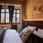 فندق مبيت وإفطار Niedzwiedzia Garden Sauna 3*