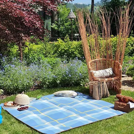 Niedzwiedzia Garden & Sauna 3* 포로닌