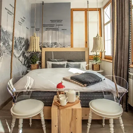 לינה וארוחת בוקר Niedzwiedzia Garden & Sauna פורונין