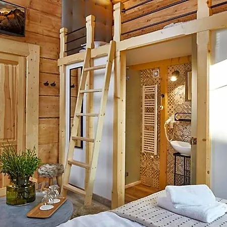 Niedzwiedzia Garden & Sauna Bed & Breakfast Poronin